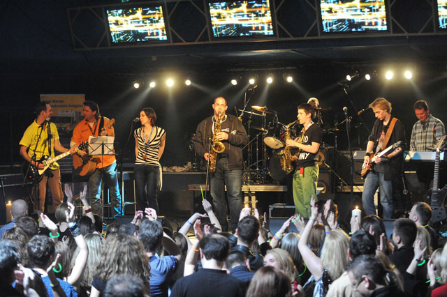 Zenekarok a színpadon