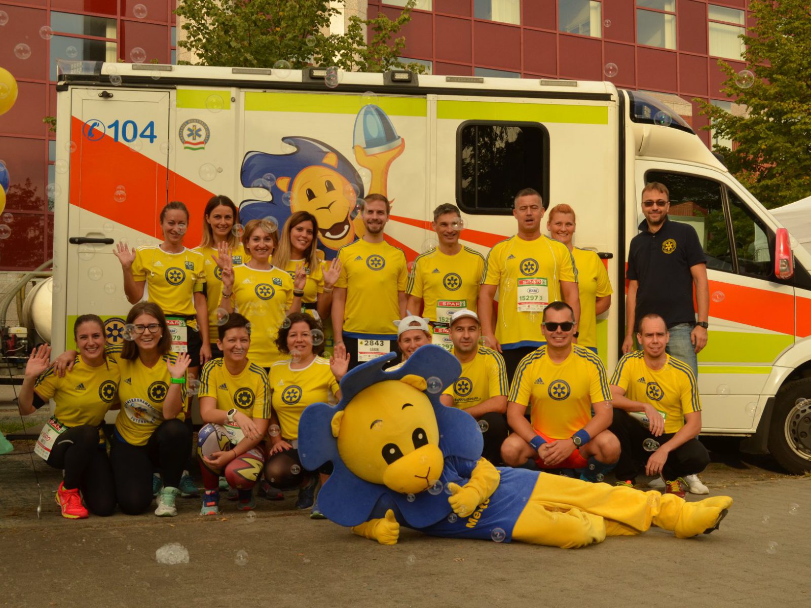 gyermekrohamkocsi futonagykovetek